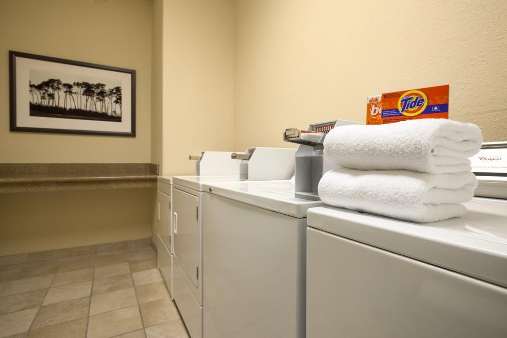 Country Inn & Suites By Radisson, Indianola, Ia Extérieur photo
